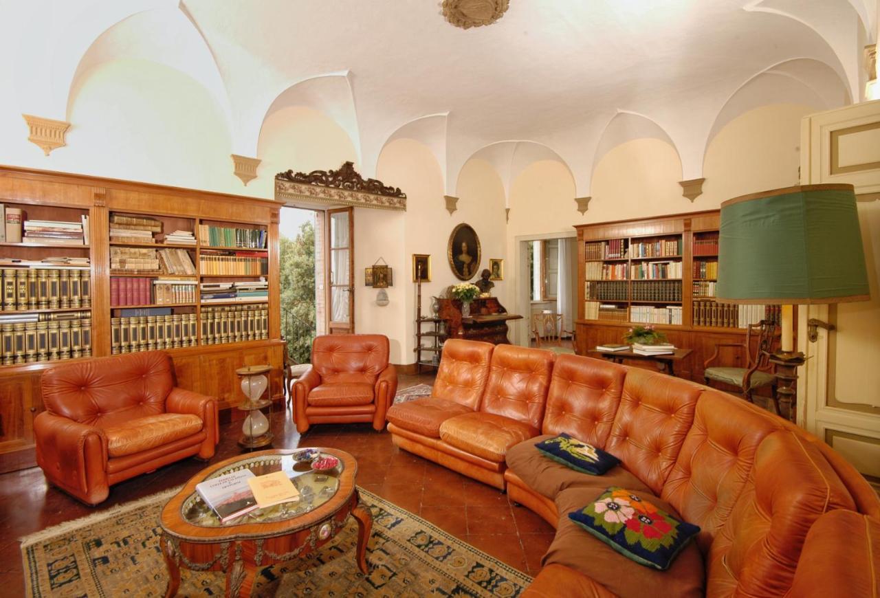 Castello Di Sovicille - Residenza D'Epoca Bed & Breakfast Екстериор снимка