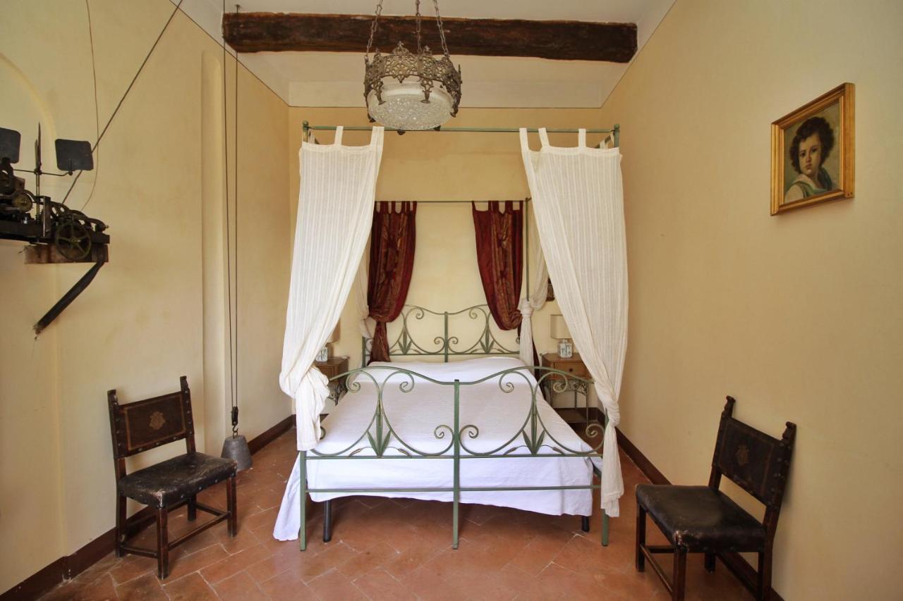 Castello Di Sovicille - Residenza D'Epoca Bed & Breakfast Екстериор снимка