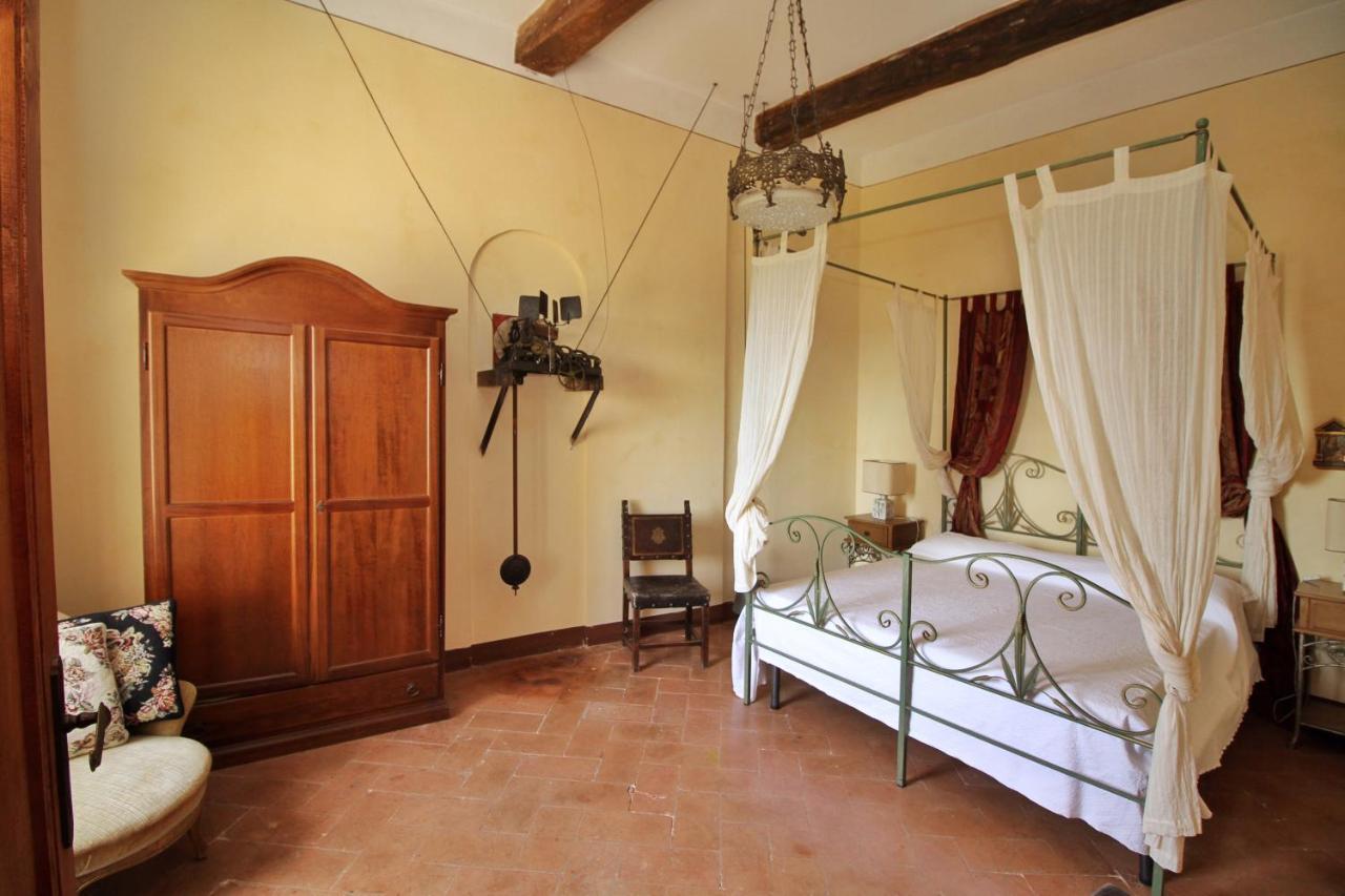Castello Di Sovicille - Residenza D'Epoca Bed & Breakfast Екстериор снимка