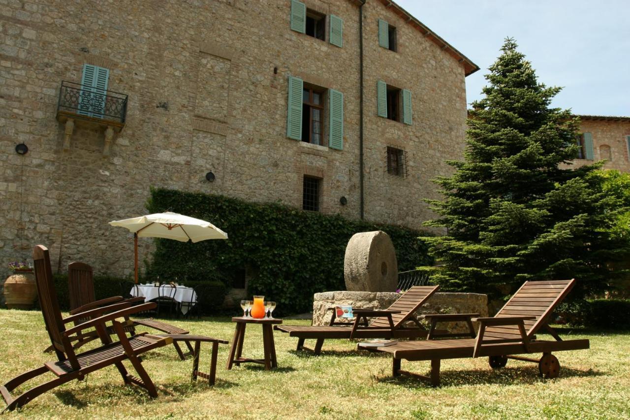 Castello Di Sovicille - Residenza D'Epoca Bed & Breakfast Екстериор снимка