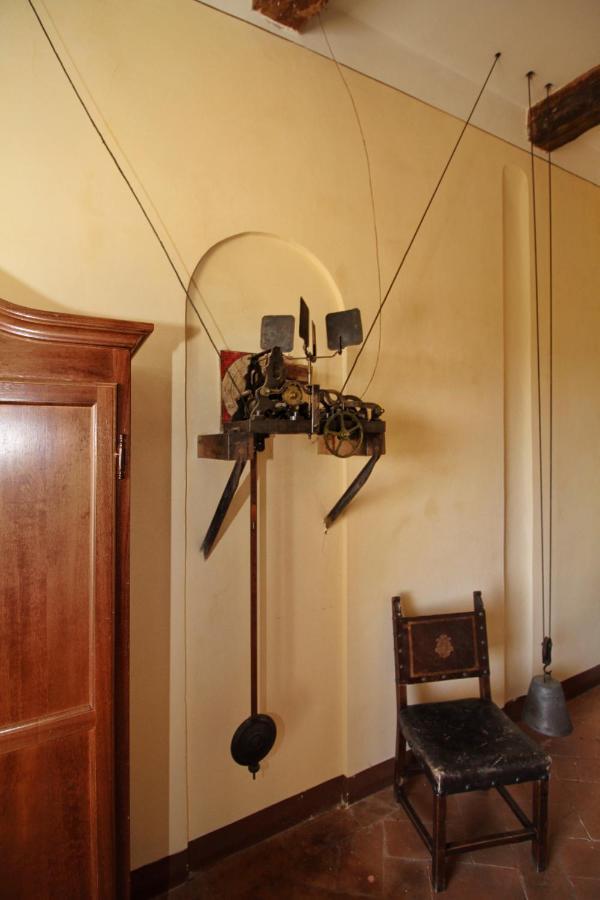 Castello Di Sovicille - Residenza D'Epoca Bed & Breakfast Екстериор снимка