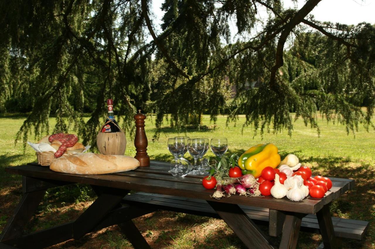 Castello Di Sovicille - Residenza D'Epoca Bed & Breakfast Екстериор снимка