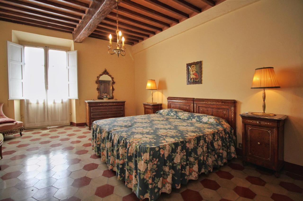 Castello Di Sovicille - Residenza D'Epoca Bed & Breakfast Екстериор снимка