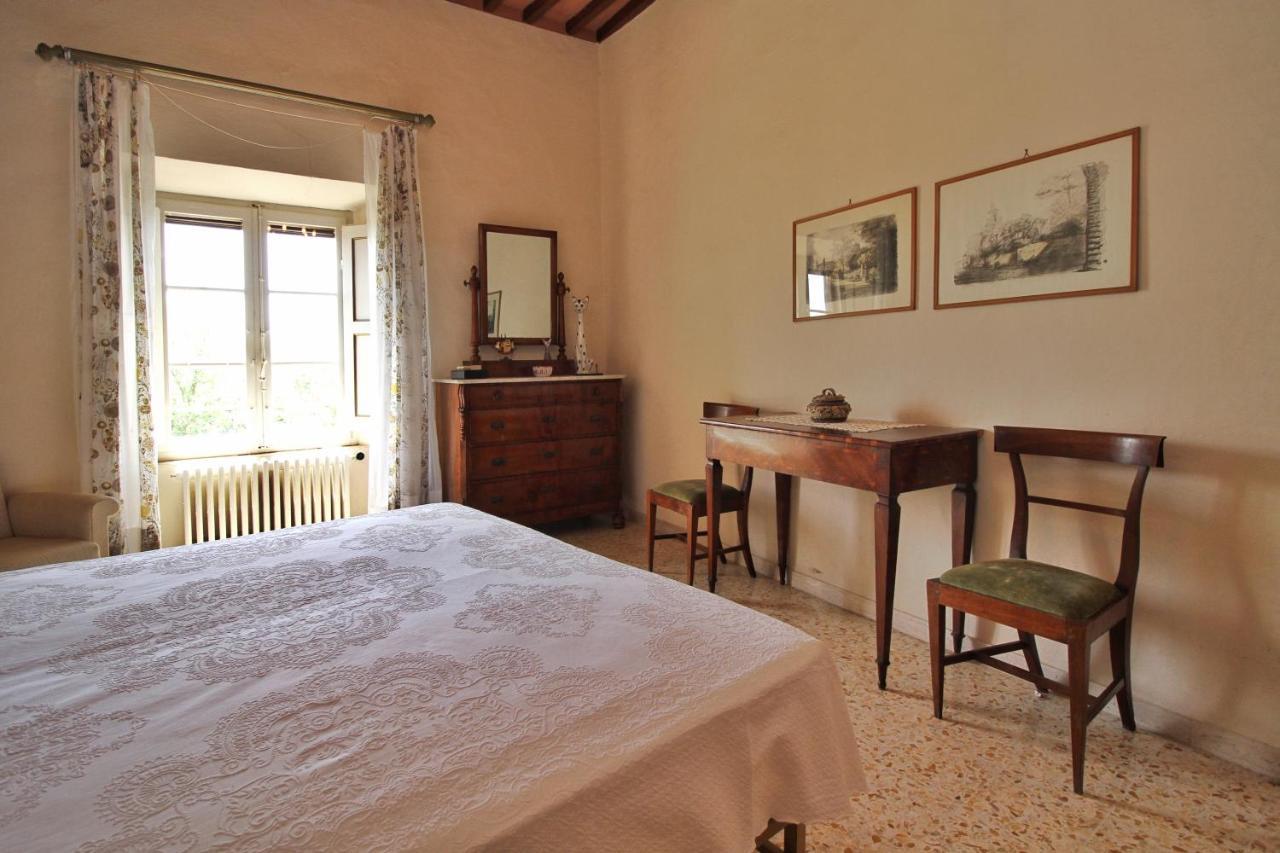 Castello Di Sovicille - Residenza D'Epoca Bed & Breakfast Екстериор снимка