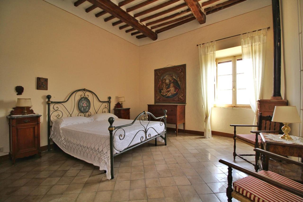 Castello Di Sovicille - Residenza D'Epoca Bed & Breakfast Екстериор снимка