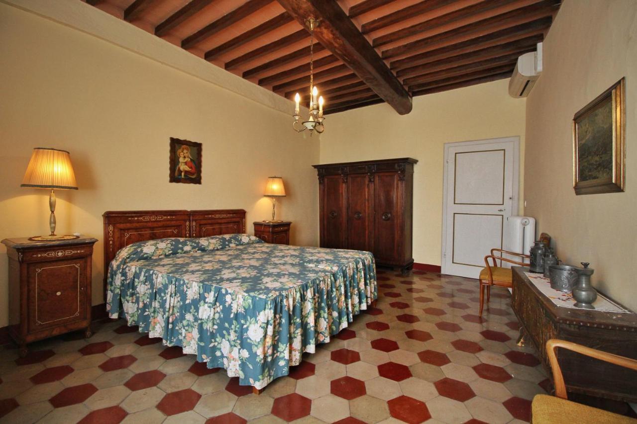 Castello Di Sovicille - Residenza D'Epoca Bed & Breakfast Екстериор снимка