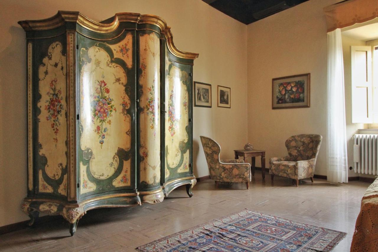 Castello Di Sovicille - Residenza D'Epoca Bed & Breakfast Екстериор снимка