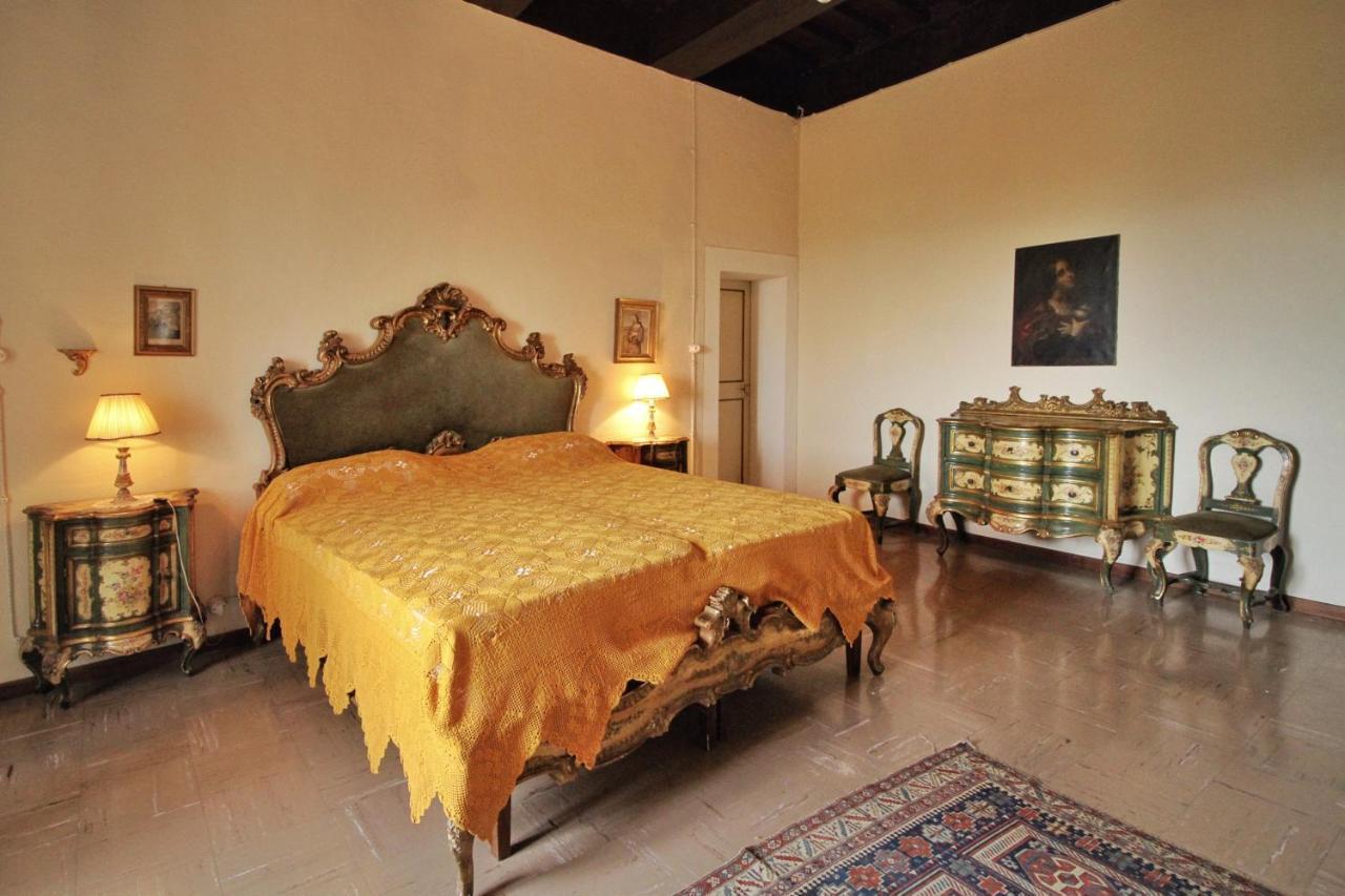 Castello Di Sovicille - Residenza D'Epoca Bed & Breakfast Екстериор снимка
